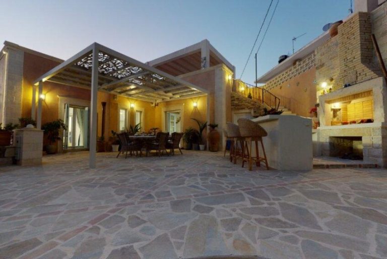 Properties for sale in Heraklion Patio
