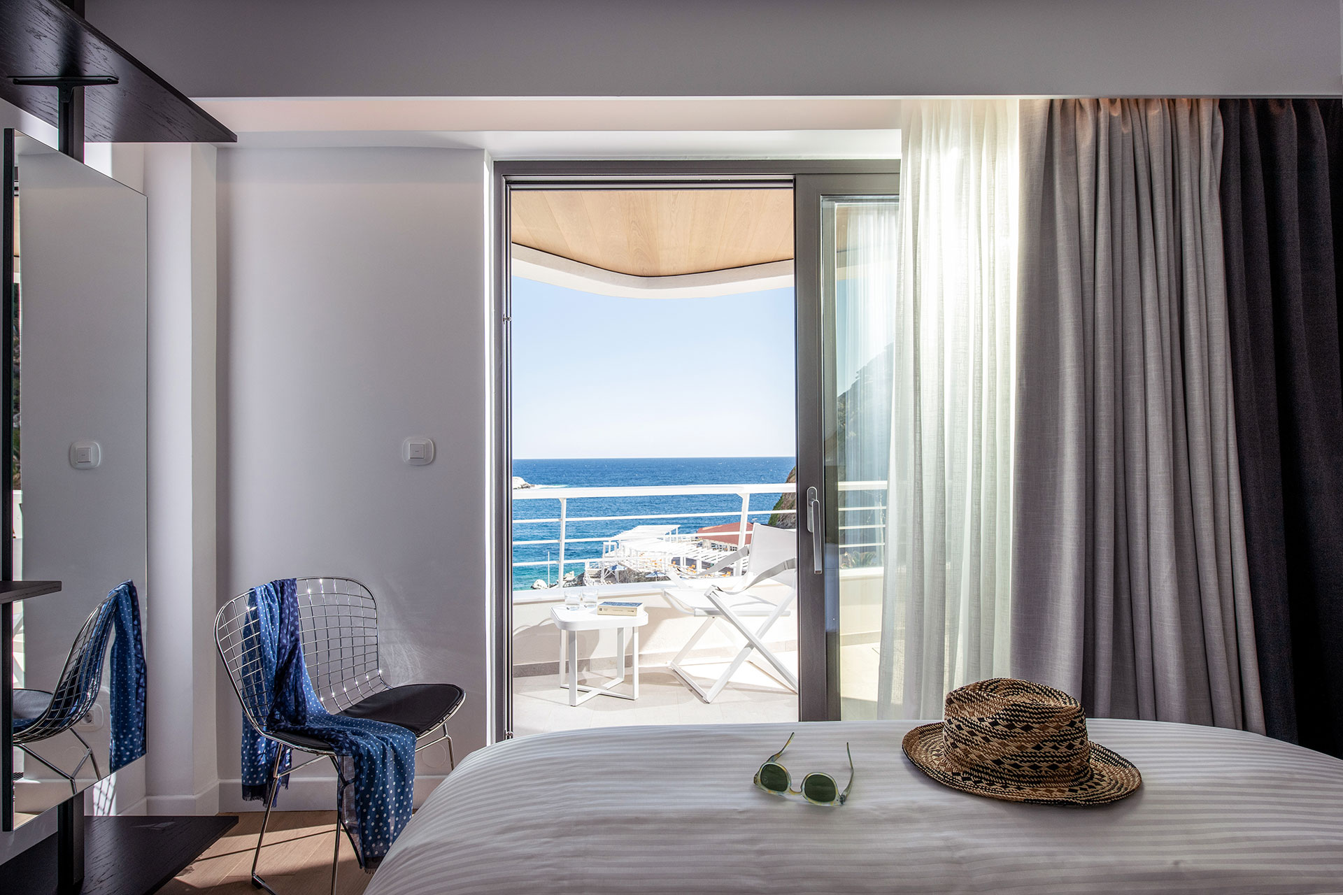 Beachfront villa for sale in Crete