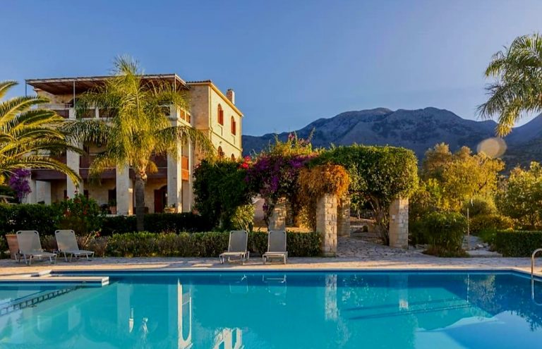 Mansion in Chania Crete for sale