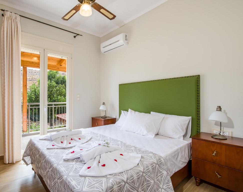 Seafront villa for sale in Apokoronas Chania Crete