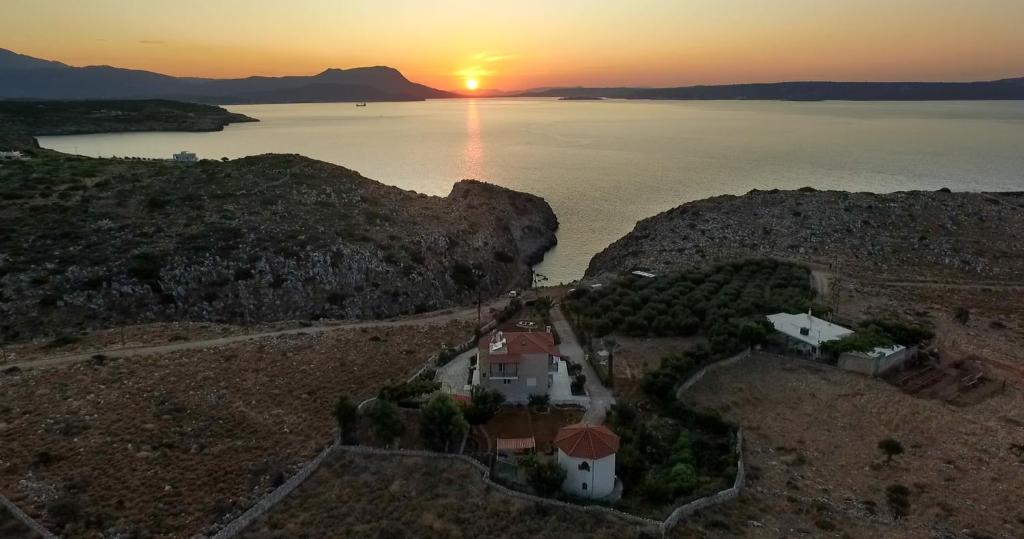 Seafront villa for sale in Apokoronas Chania Crete