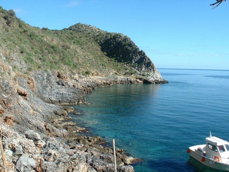Villa for sale east of Chania in Crete